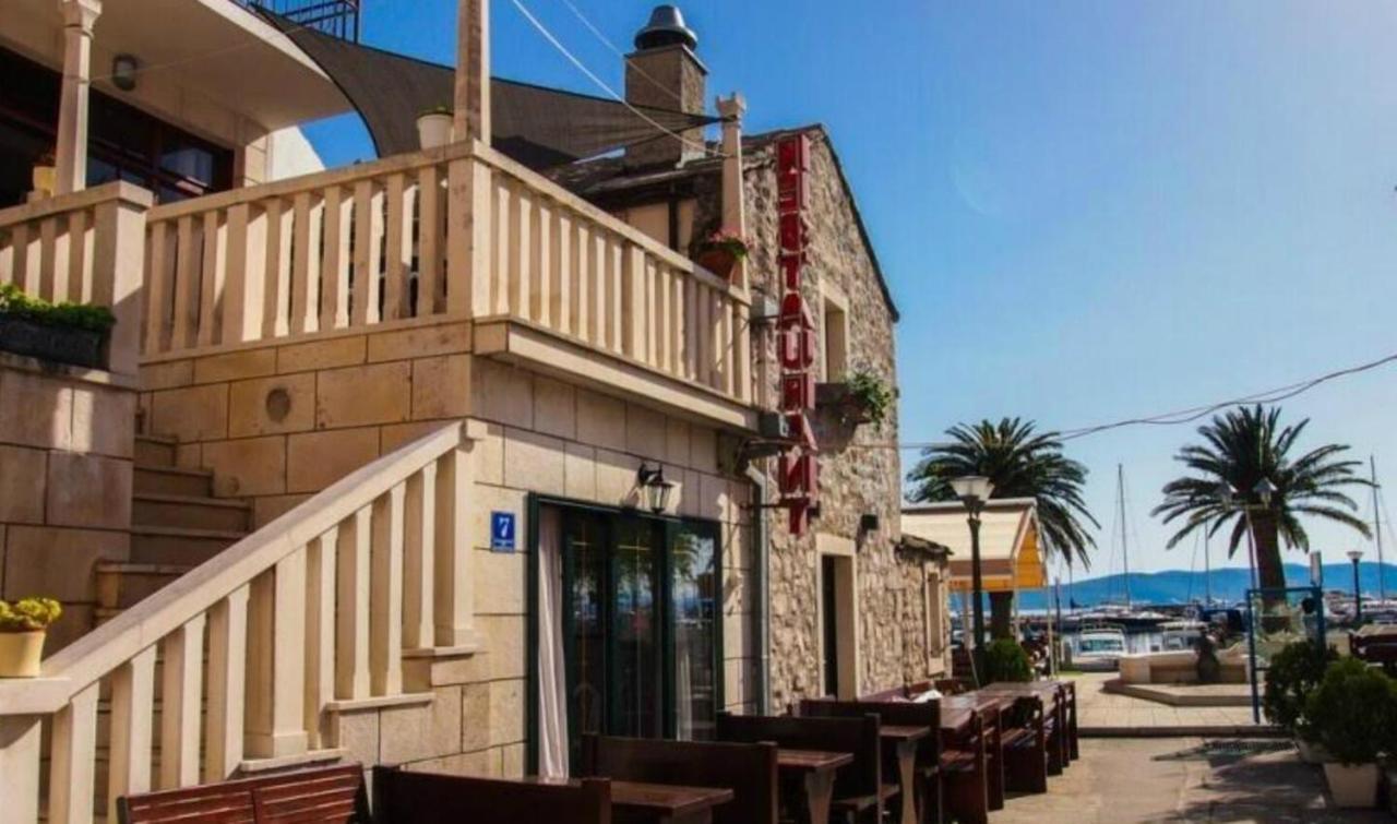 Apartments By The Sea Baska Voda, Makarska - 12714 Exterior foto